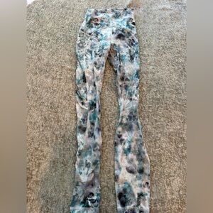 lululemon athletica Marble-Print Stretch Jeggings in Teal & Gray